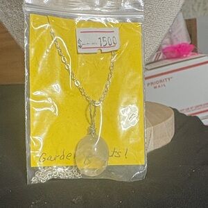 Elegant Silver Pendant Necklace